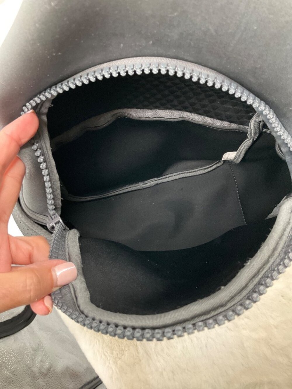 Glove it Neoprene Pickleball Sling Bag Slate Grey - Picture 7 of 7